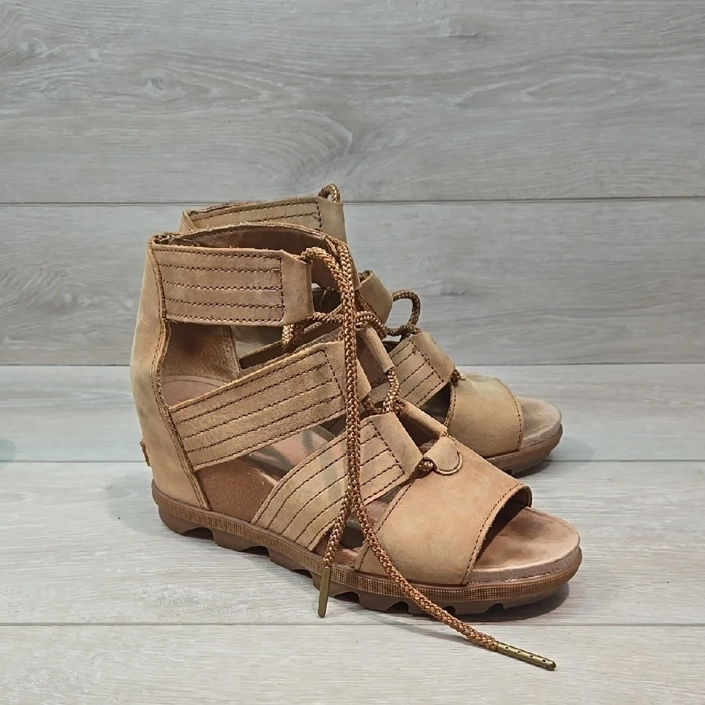 Sorel Women Joanie Ankle Lace Up Tractor Wedge Platform Sandals Boots Shoes Sz 9